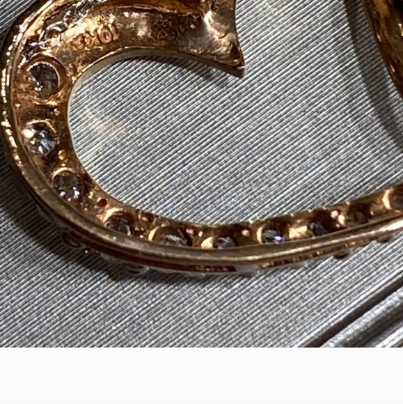 $150 EMT ๐โค๏ธpendant .25CT 10K Rose gold โค๏ธ and rose gold chain. Stamped 585 - Picture 4 of 15